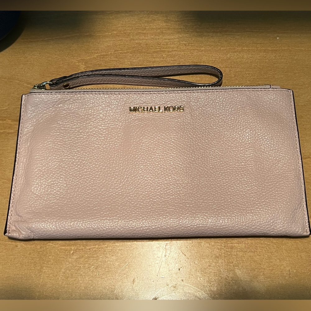 Michael Kors wristlet